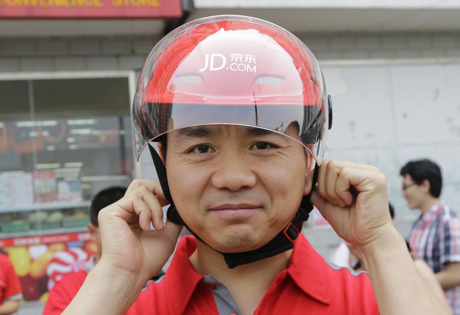 劉強東親自送快遞的象征意義