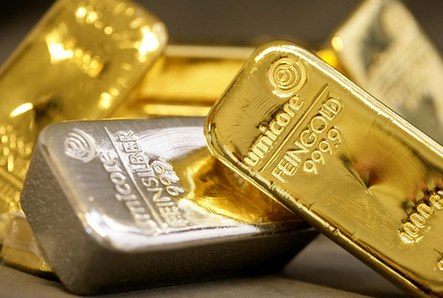 金價跌2% 銀價創1年半最大跌幅