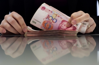 港媒：人民幣走強有助經(jīng)濟轉(zhuǎn)型 押寶貶值不明智