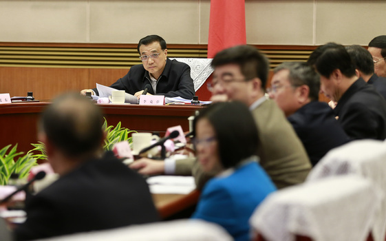 座談會現場：總理為什么打斷他們的發言？