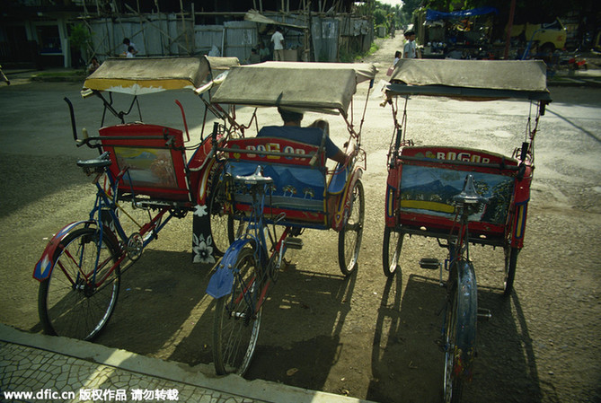 盤點(diǎn)：歷屆APEC領(lǐng)導(dǎo)人非正式會議議題及成果
