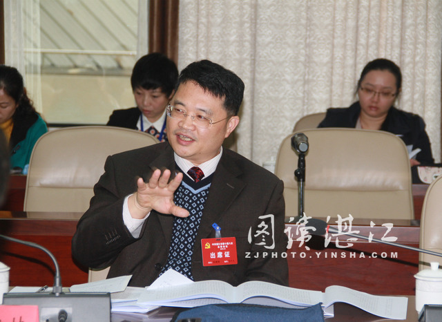 劉小華：聚力謀劃建設“十大中心” 加快建設海東新區