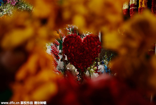 “情人節消費潮”席卷亞太：你今天送了嗎？