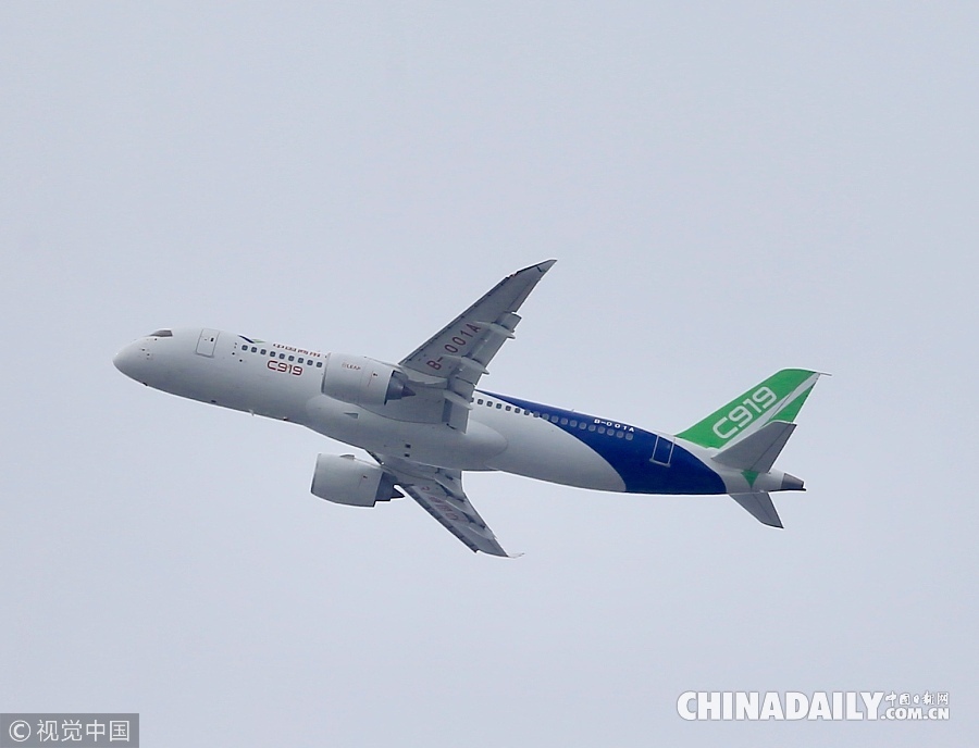 C919首次遠(yuǎn)距離飛行 從上海浦東基地轉(zhuǎn)場西安閻良