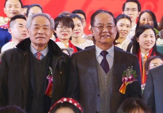 云付通實(shí)業(yè)集團(tuán)共慶新春，為夢(mèng)想繼續(xù)前行