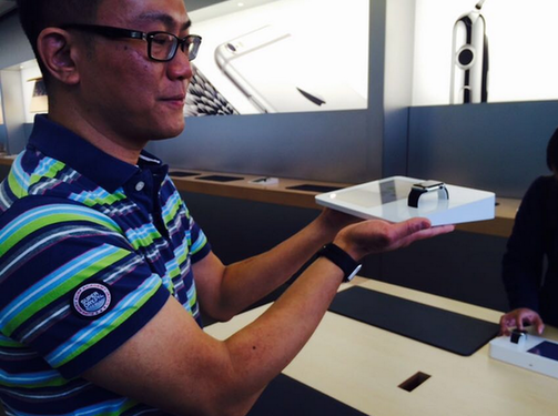 Apple Watch全球預(yù)約試戴今啟動(dòng) 眾中國果粉赴店“嘗鮮”